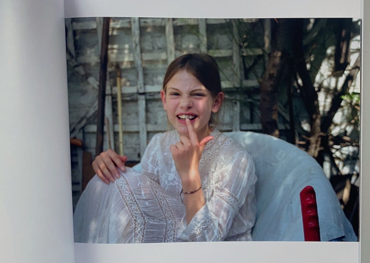 Sylvia Zine - Angela Hill – Cahier Central
