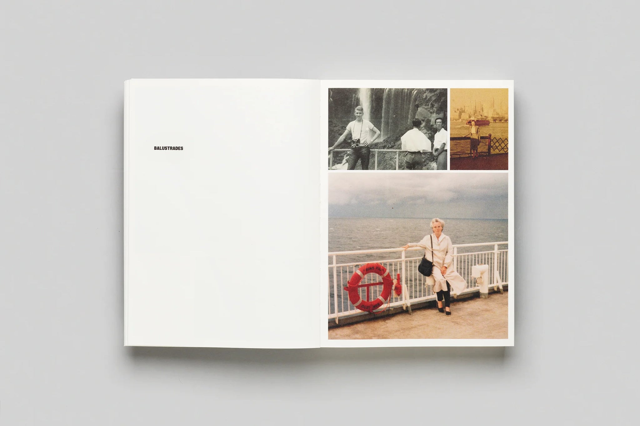 INCOMPLETE ENCYCLOPEDIA OF TOUCH - Erik Kessels, Karel de Mulder, Thomas Sauvin