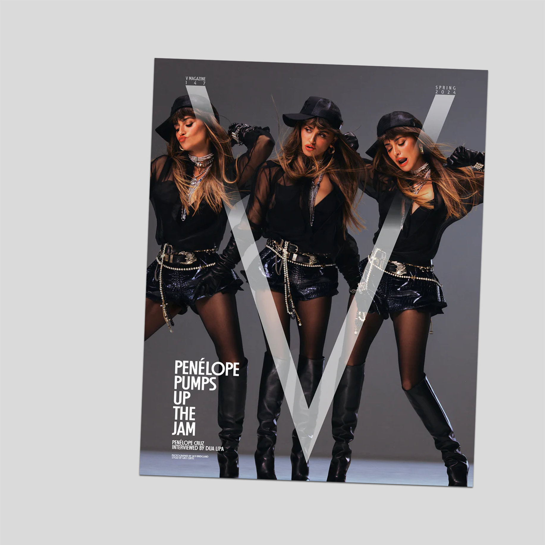 V Magazine V magazine #147 – Cahier Central
